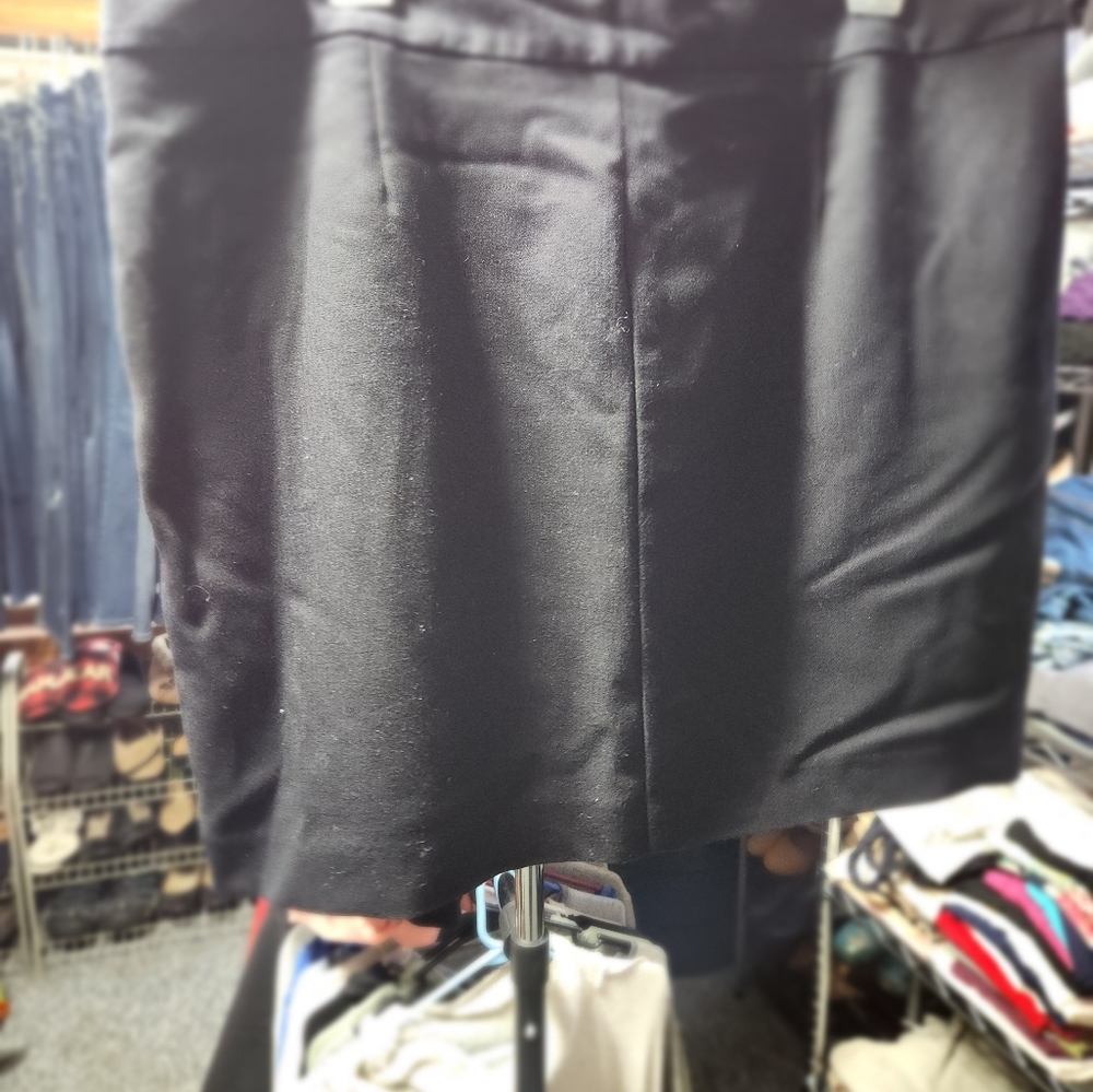 Skirt - Picture 2 of 3